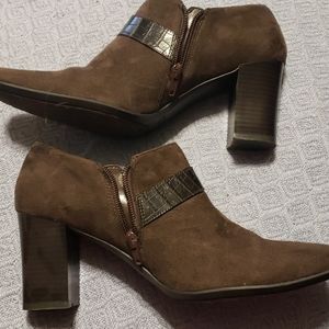 Womens shoe booties